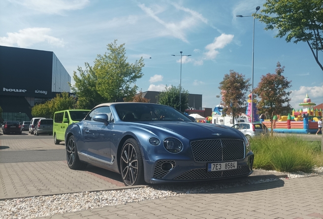 Bentley Continental GTC V8 2020