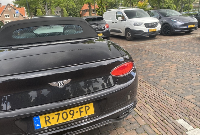 Bentley Continental GTC V8 2020