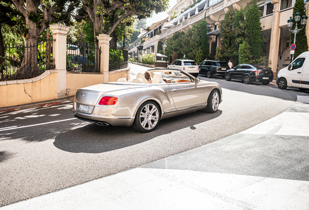 Bentley Continental GTC V8