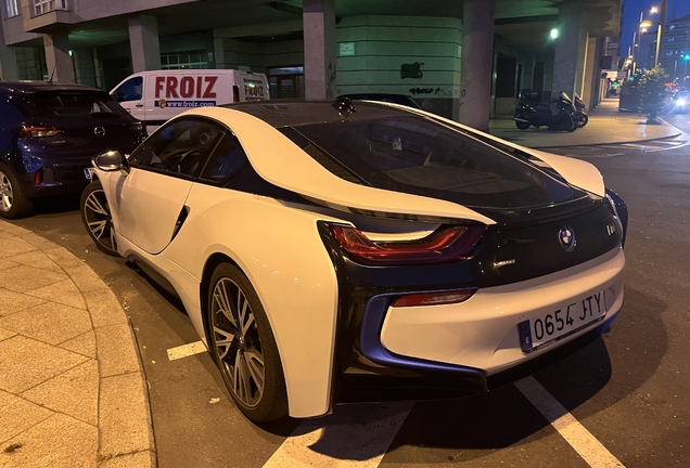 BMW i8
