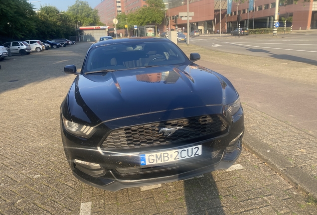 Ford Mustang GT 2015