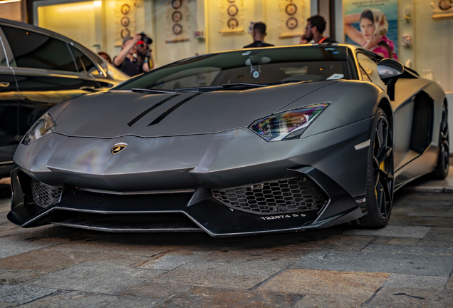 Lamborghini Aventador LP700-4