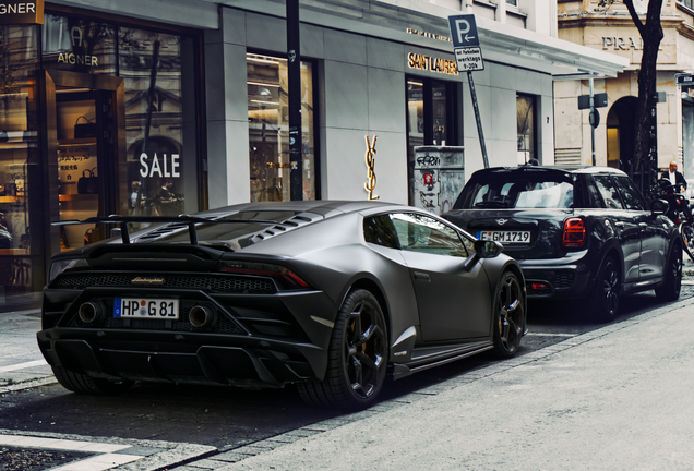 Lamborghini Huracán LP640-4 EVO