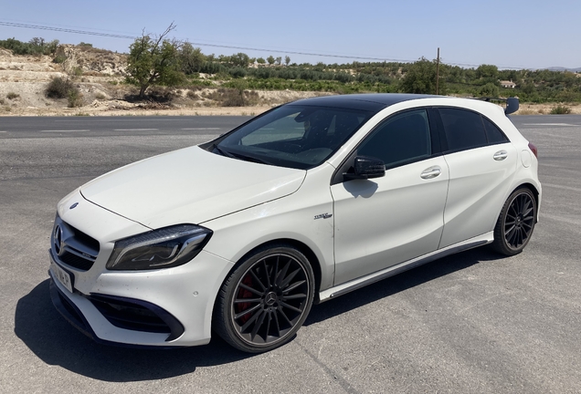 Mercedes-AMG A 45 W176 2015