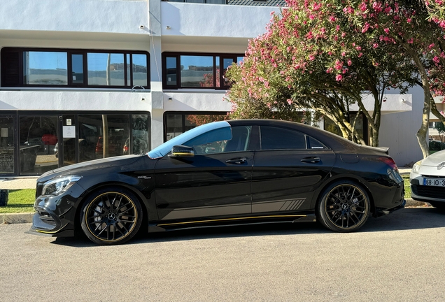 Mercedes-AMG CLA 45 C117 Yellow Night Edition