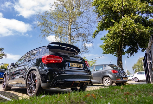 Mercedes-Benz GLA 45 AMG X156
