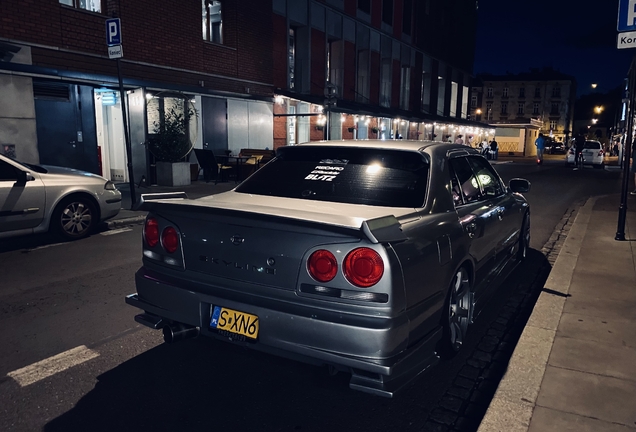 Nissan Skyline R34 Sedan