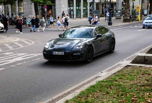 Porsche 971 Panamera GTS Sport Turismo