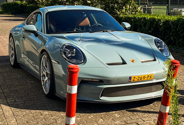Porsche 992 S/T