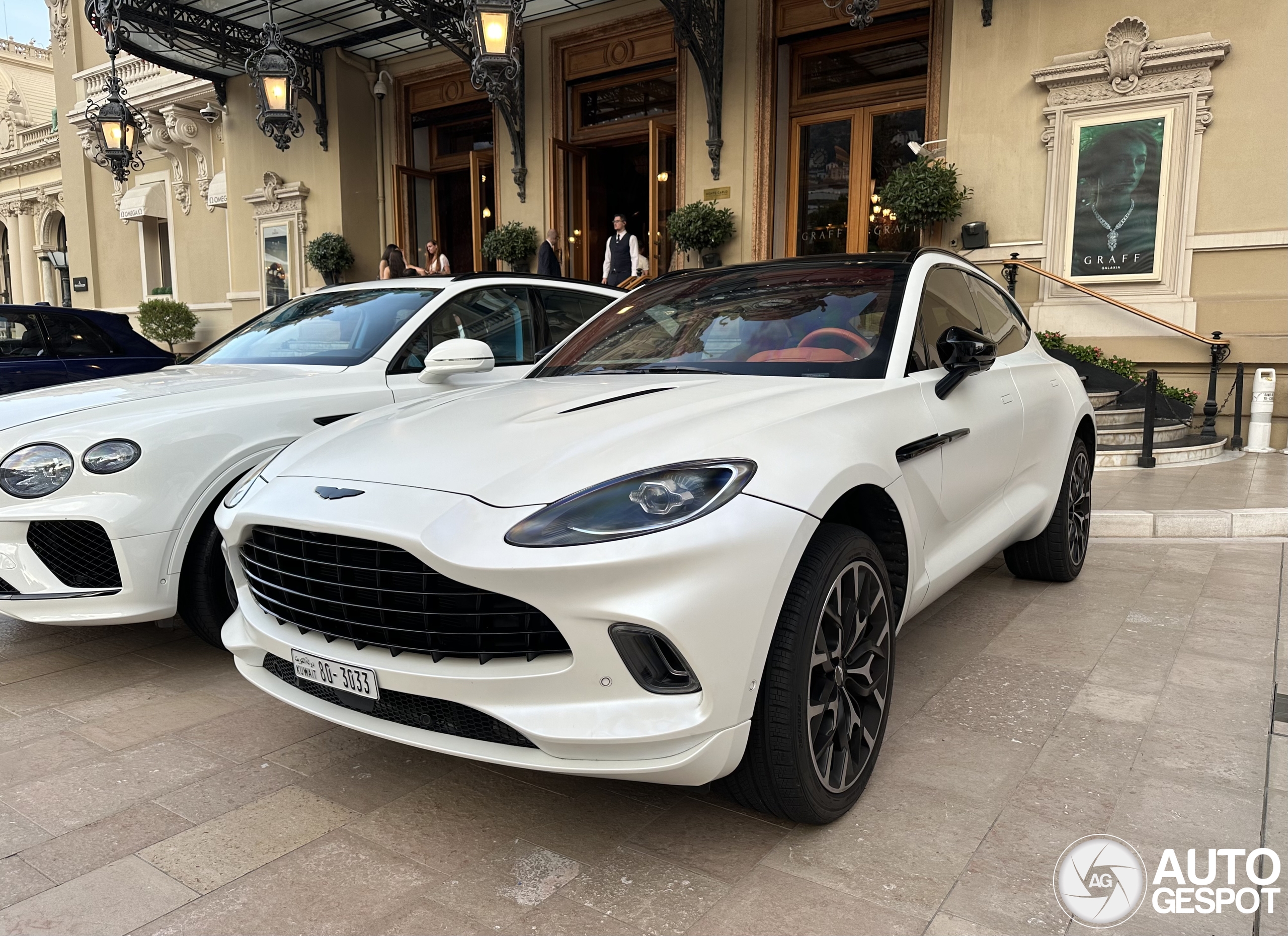 Aston Martin DBX