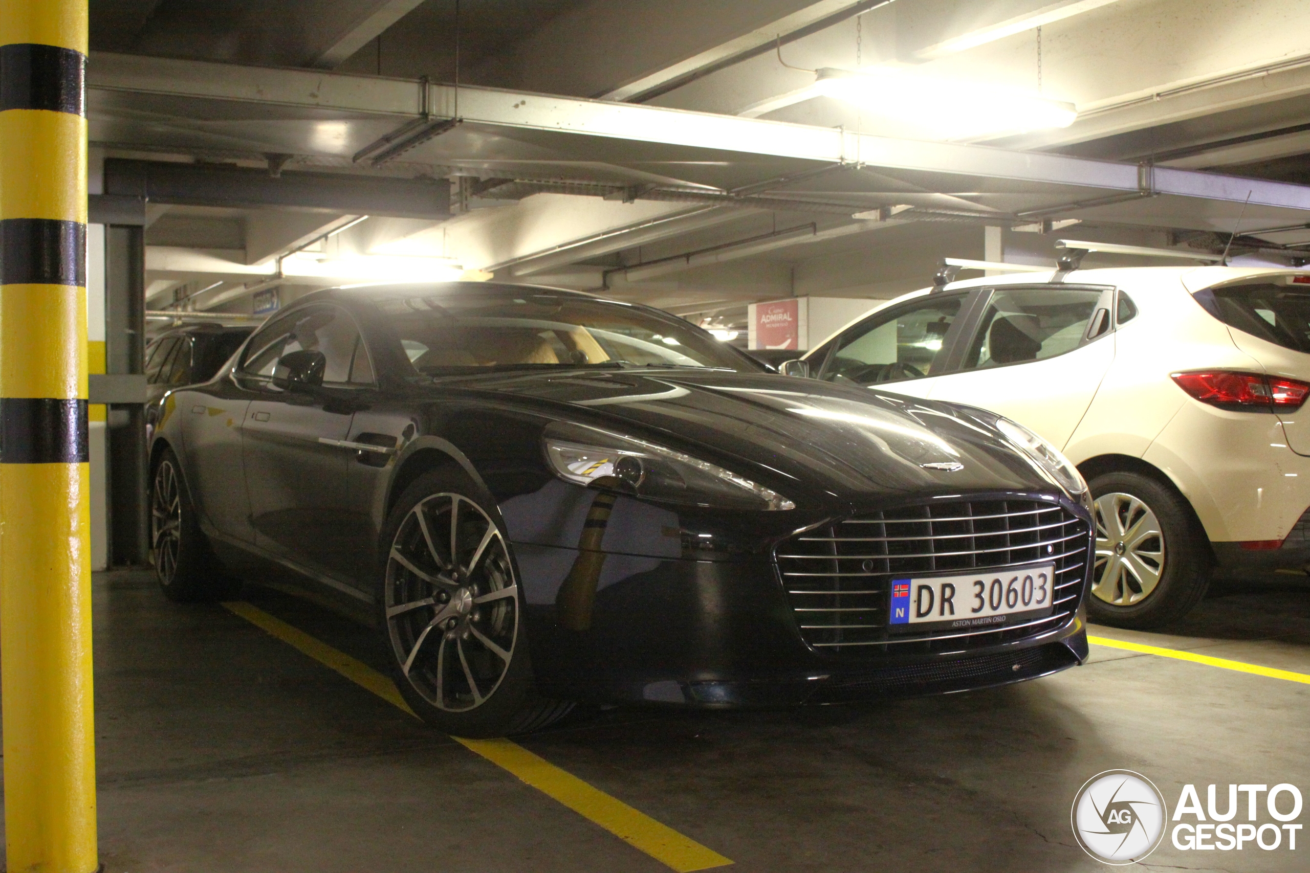 Aston Martin Rapide S