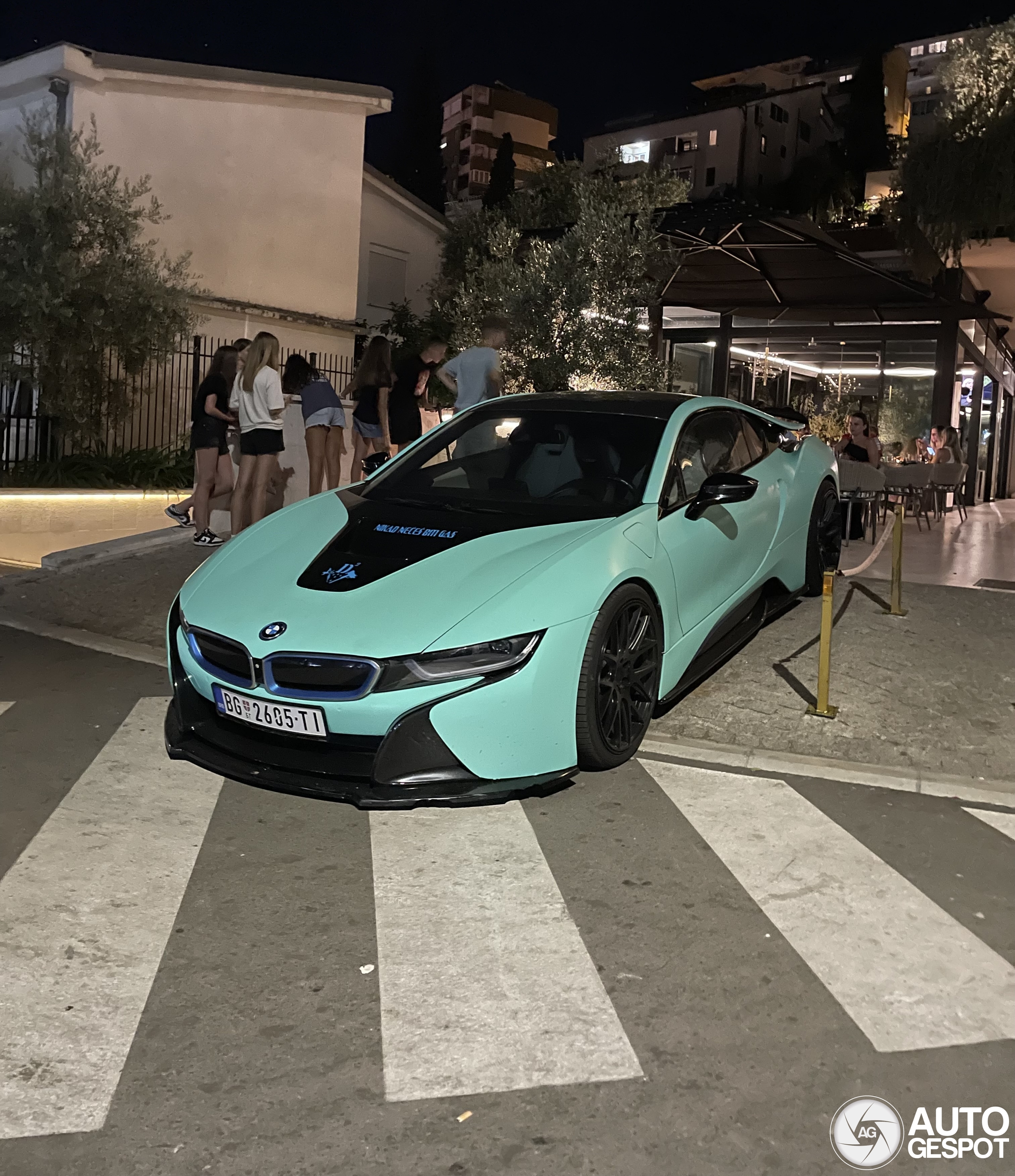 BMW i8