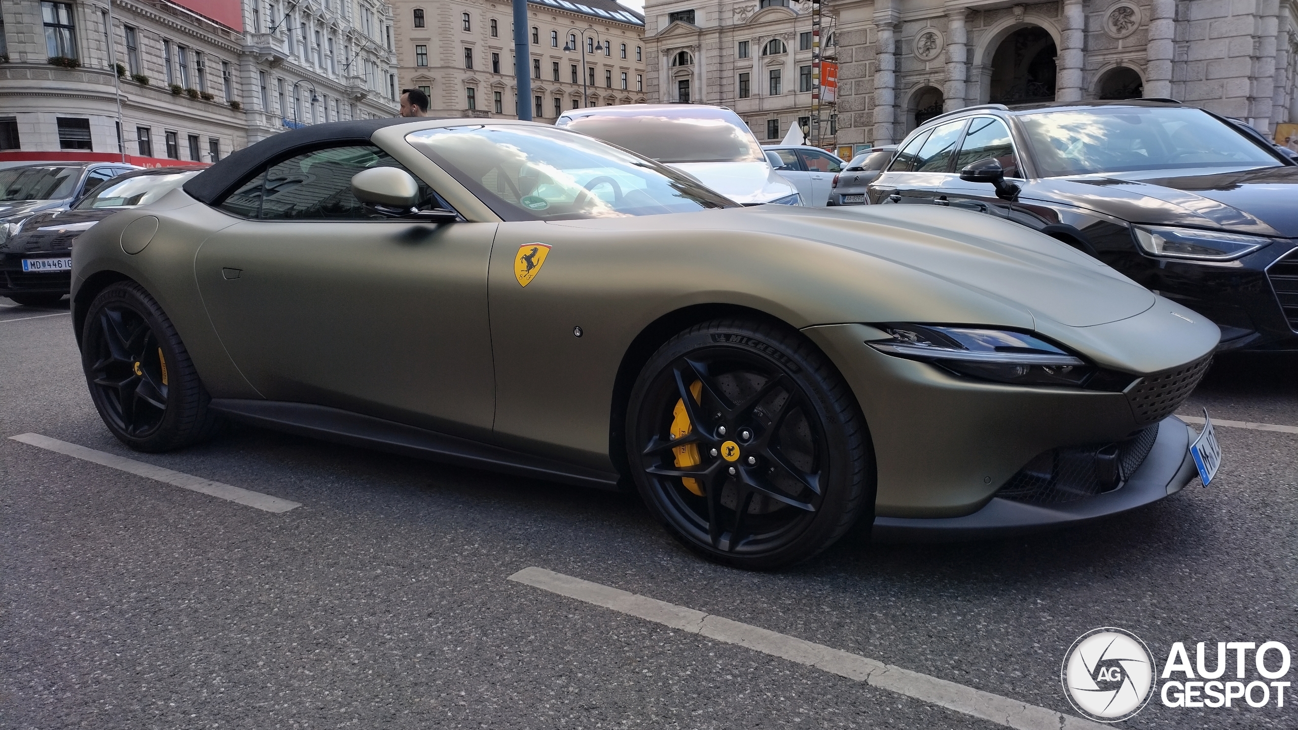 Ferrari Roma Spider