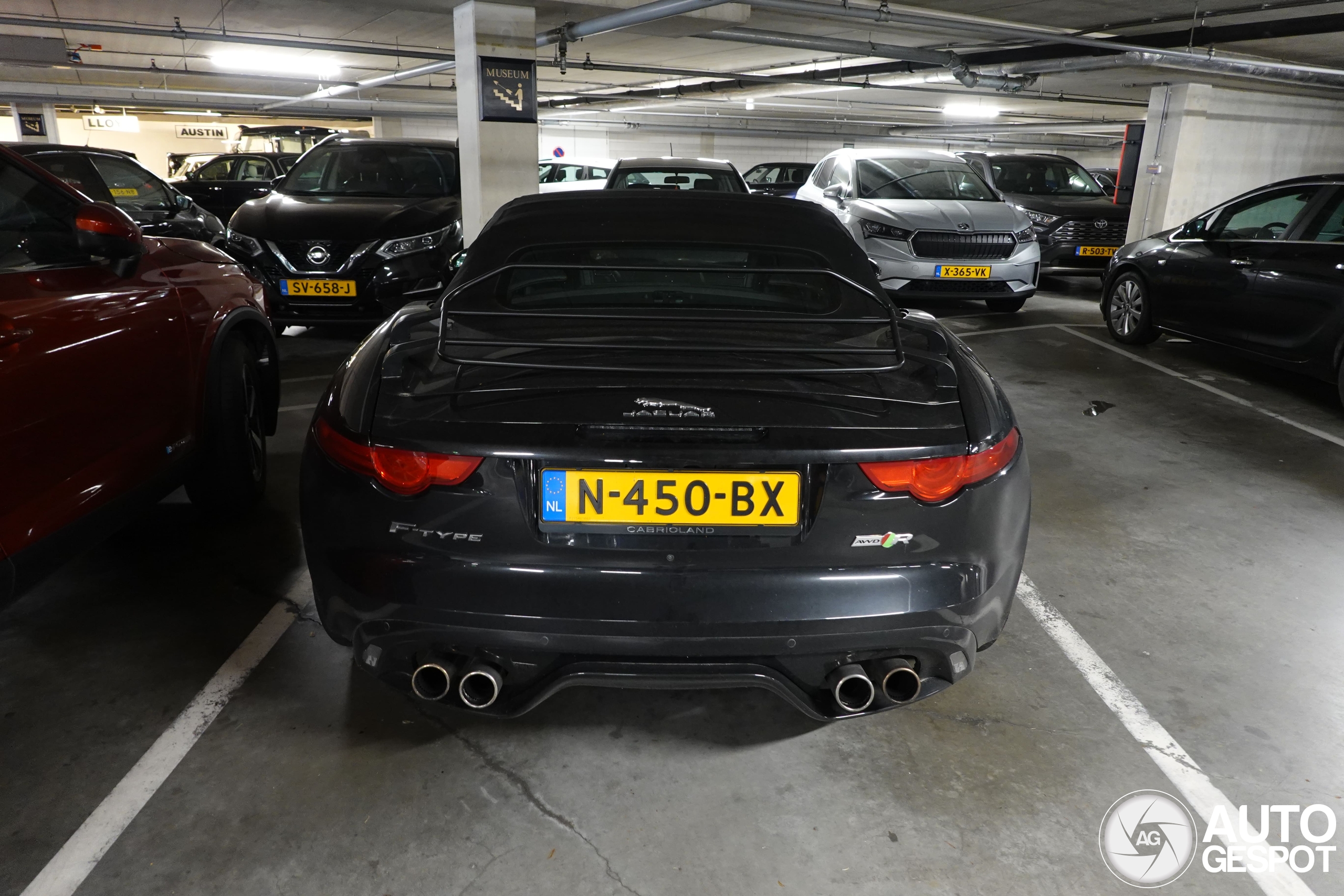 Jaguar F-TYPE R AWD Convertible