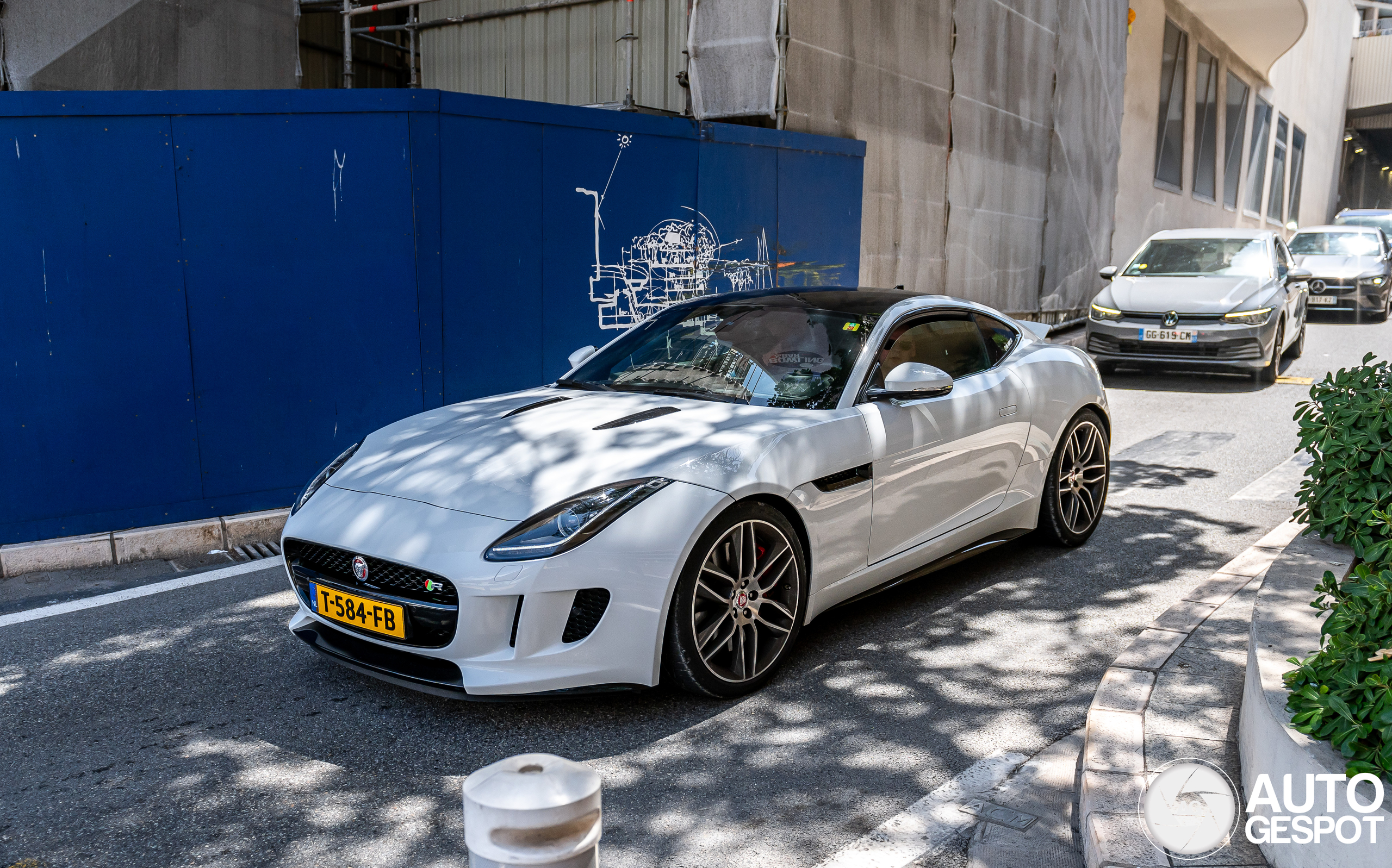 Jaguar F-TYPE R Coupé