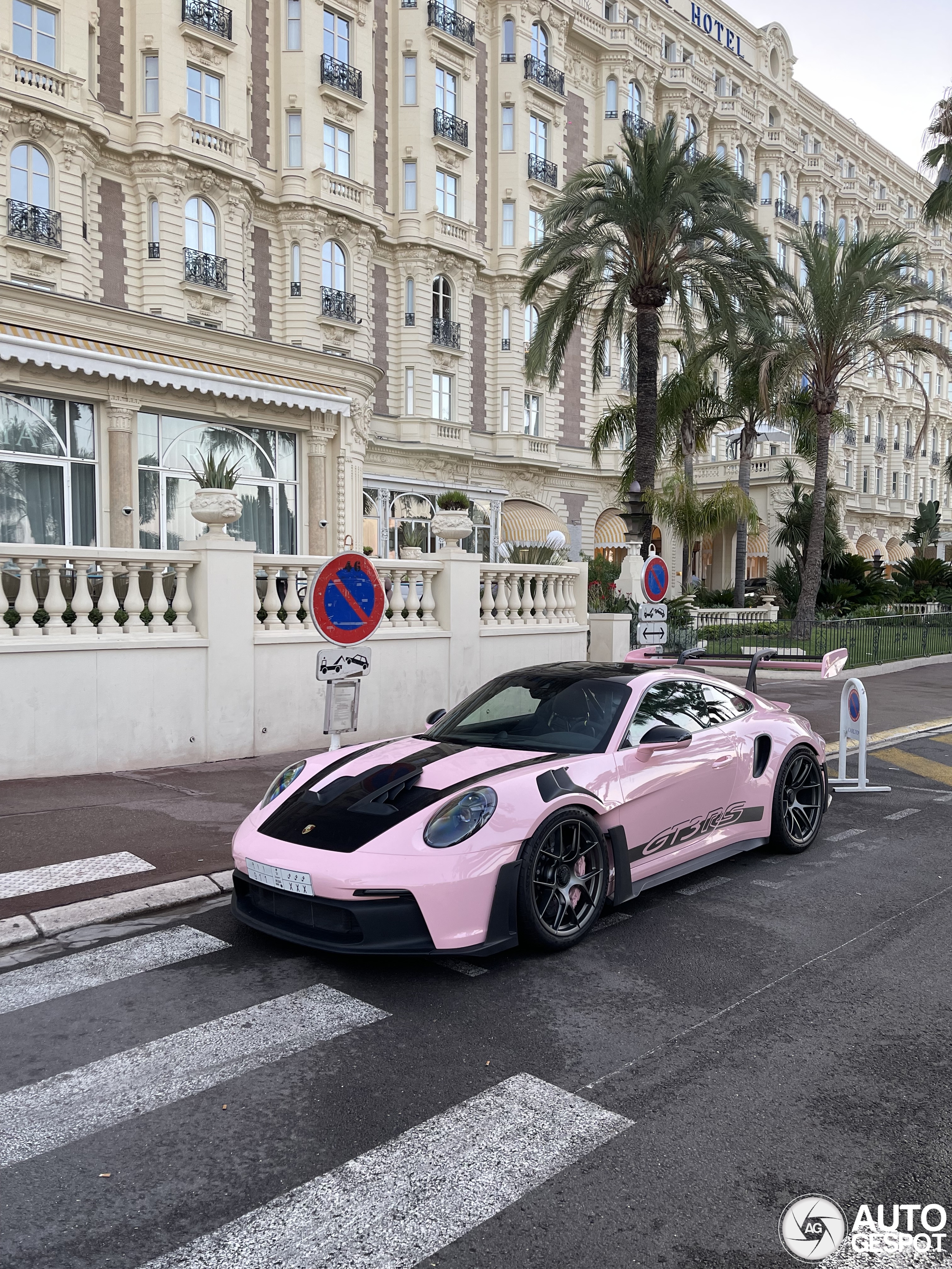 Porsche 992 GT3 RS Weissach Package