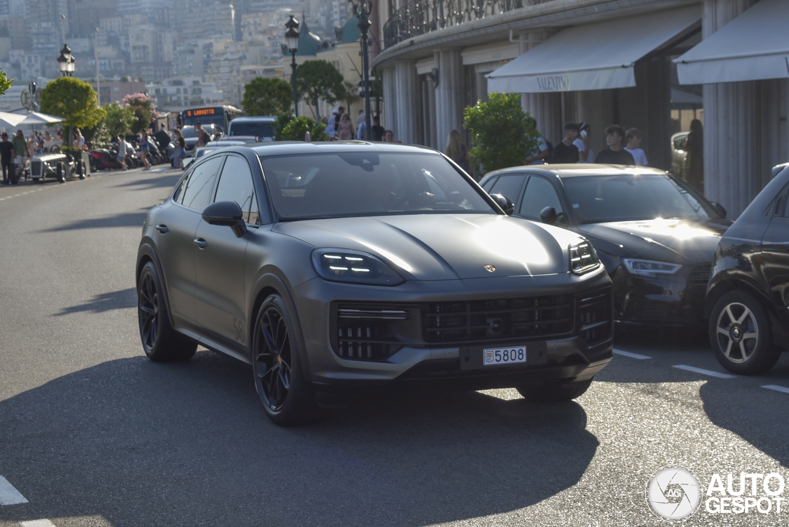 Porsche Cayenne Coupé Turbo E-Hybrid