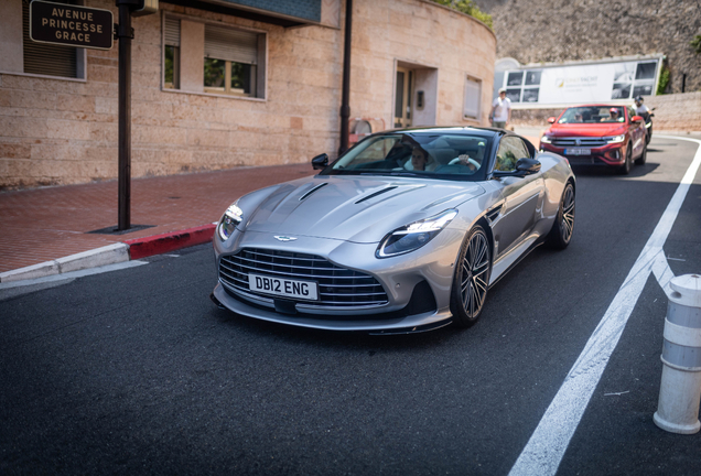 Aston Martin DB12