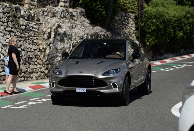 Aston Martin DBX