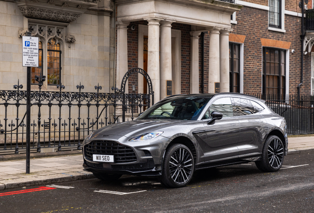 Aston Martin DBX707