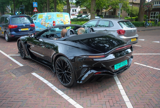 Aston Martin V12 Vantage Roadster 2023