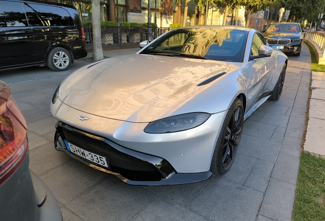 Aston Martin V8 Vantage 2018