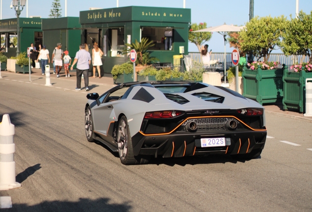 Lamborghini Aventador LP780-4 Ultimae Roadster