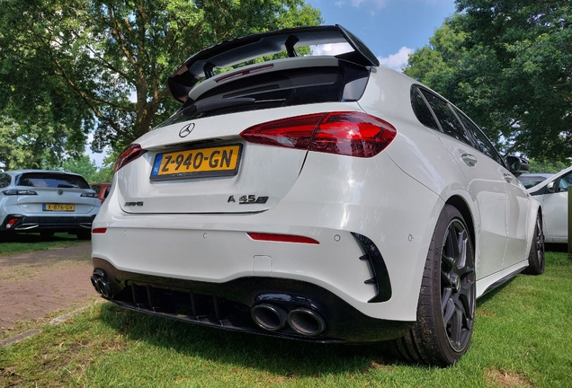 Mercedes-AMG A 45 S W177