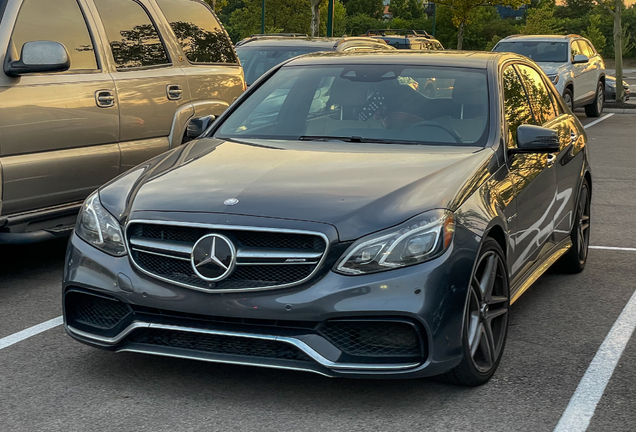 Mercedes-Benz E 63 AMG S W212