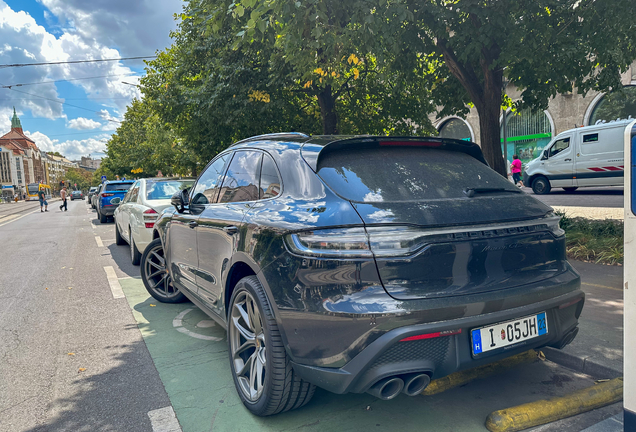 Porsche 95B Macan GTS MkIII