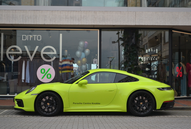 Porsche 992 Carrera 4 GTS