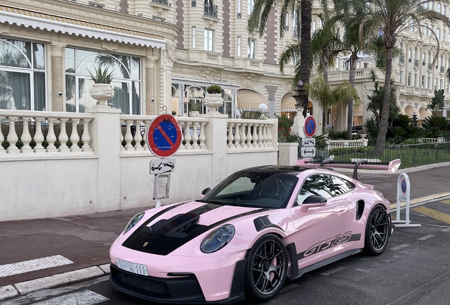 Porsche 992 GT3 RS Weissach Package