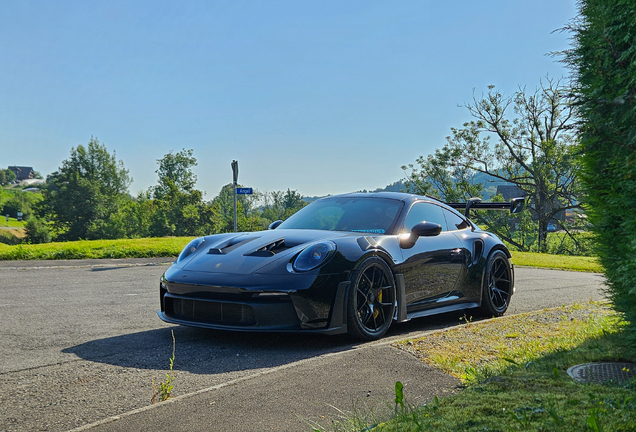 Porsche 992 GT3 RS Weissach Package