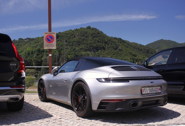 Porsche 992 Targa 4 GTS