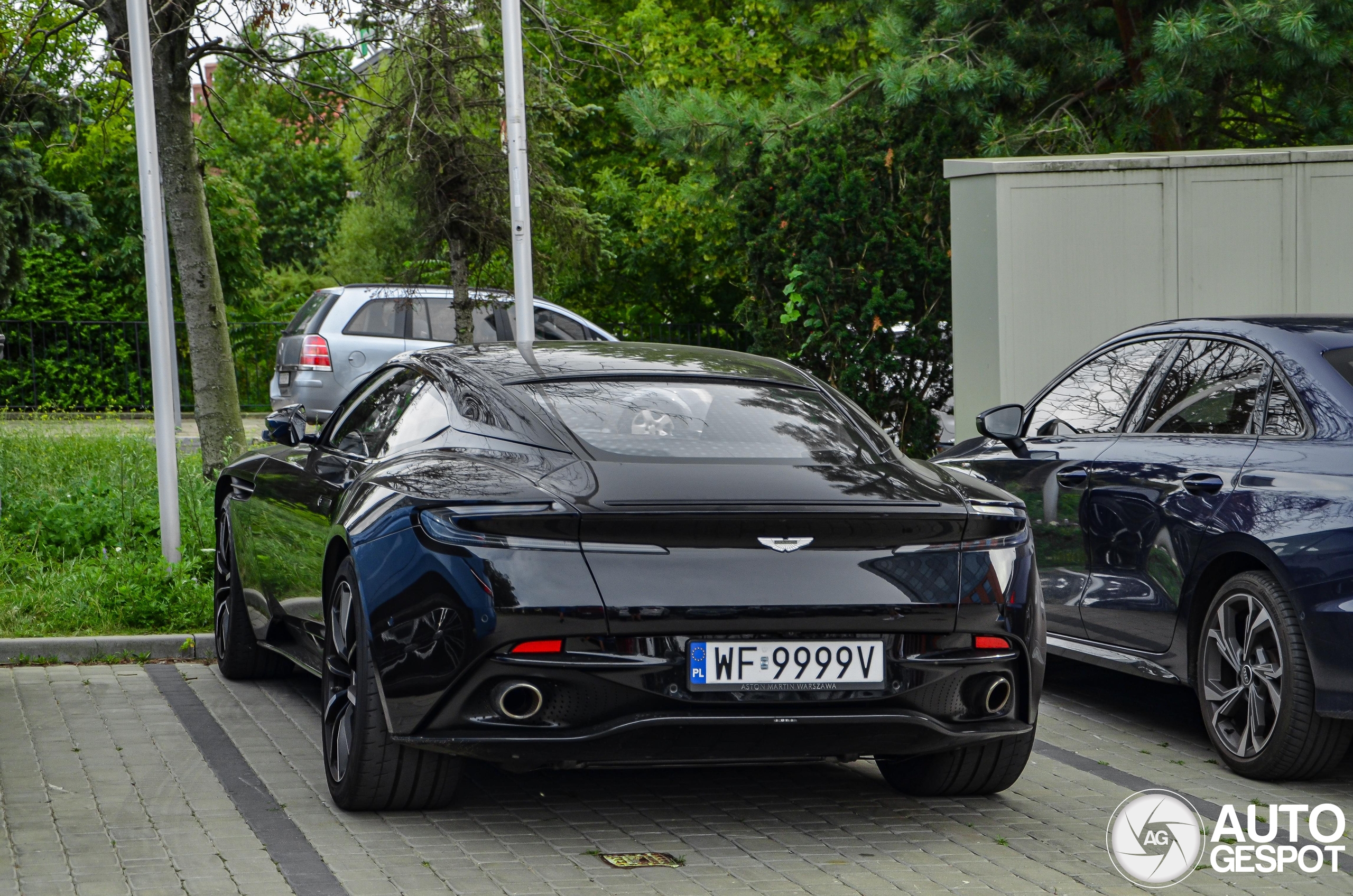 Aston Martin DB11 Launch Edition