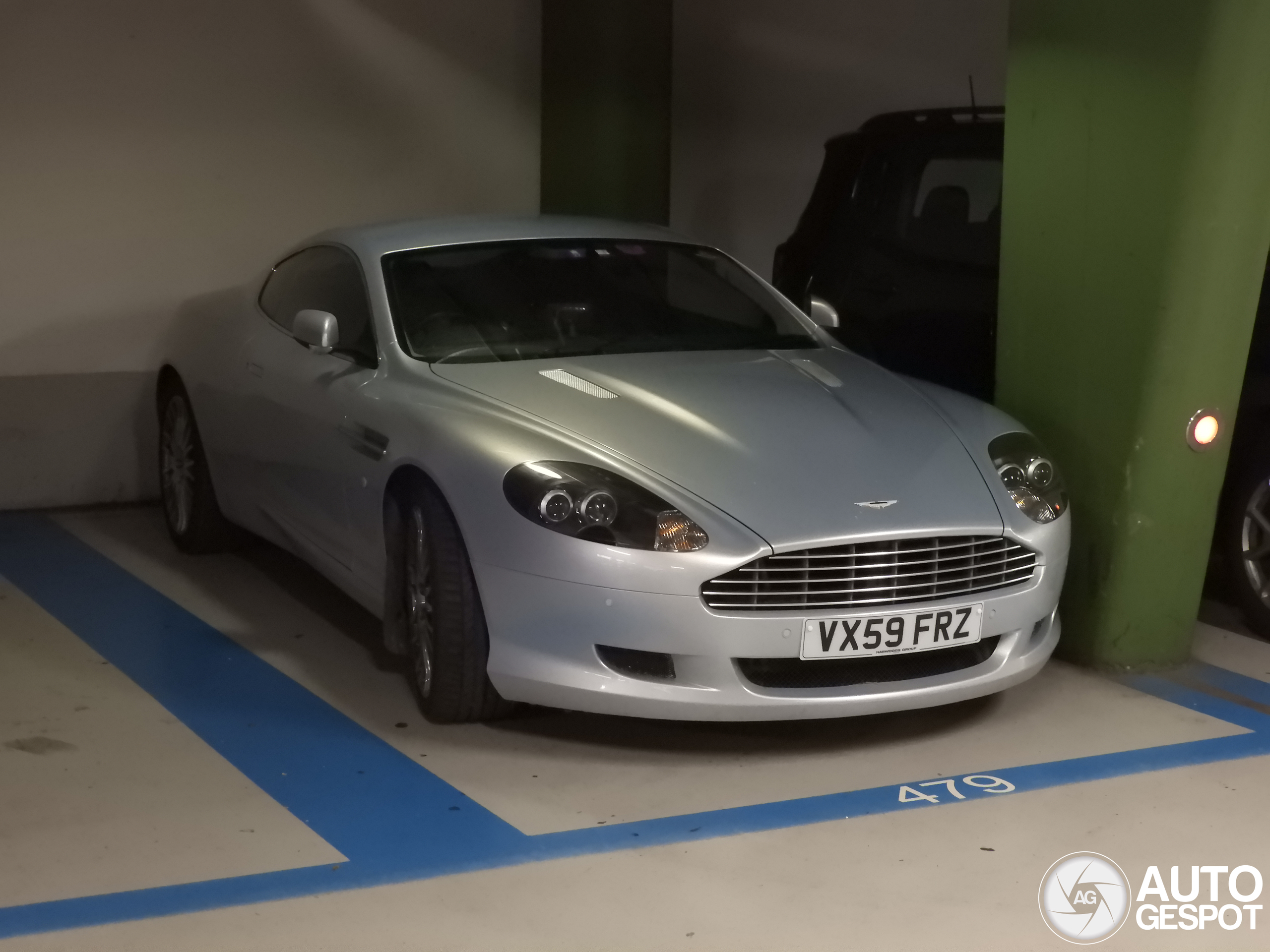 Aston Martin DB9