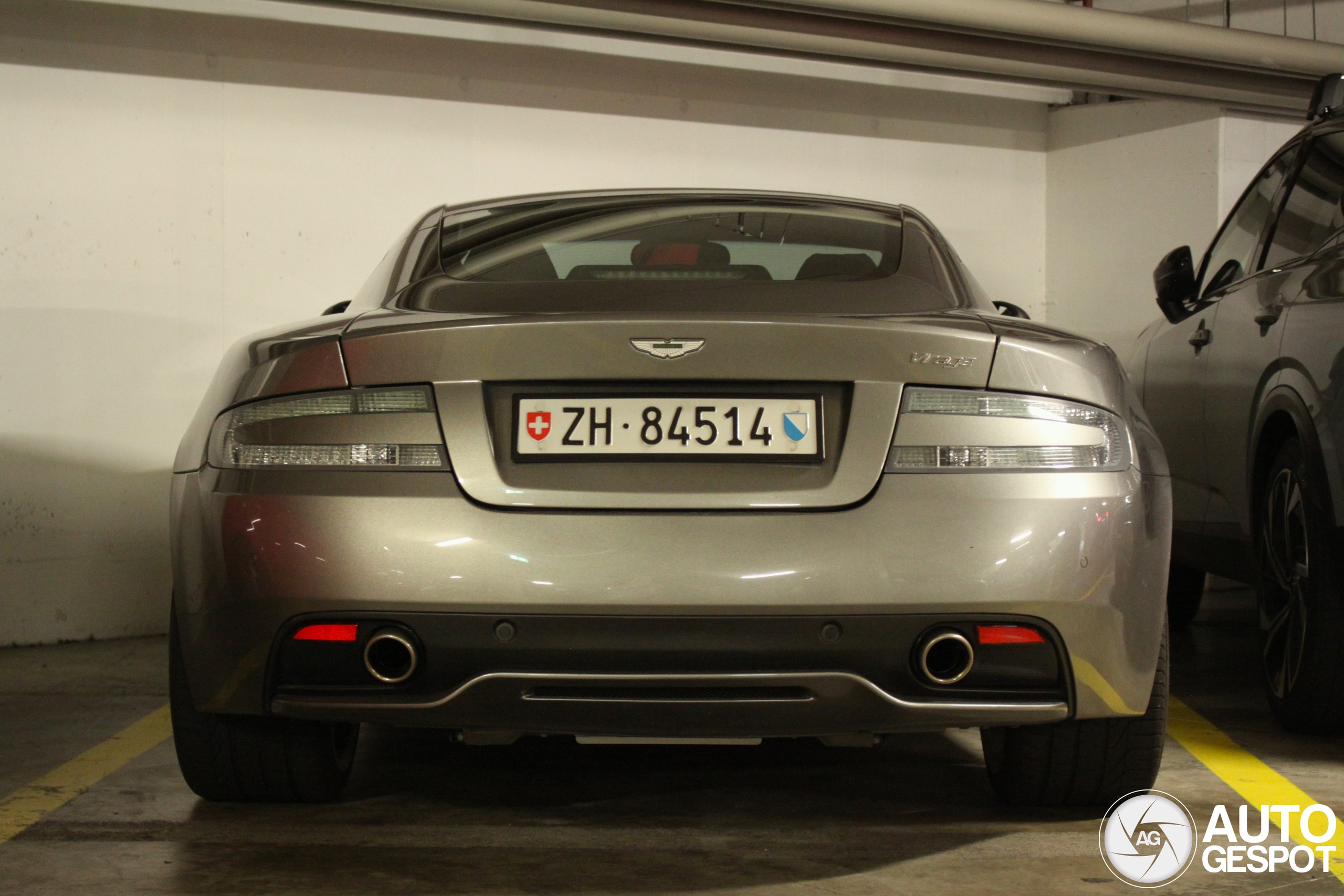 Aston Martin Virage 2011