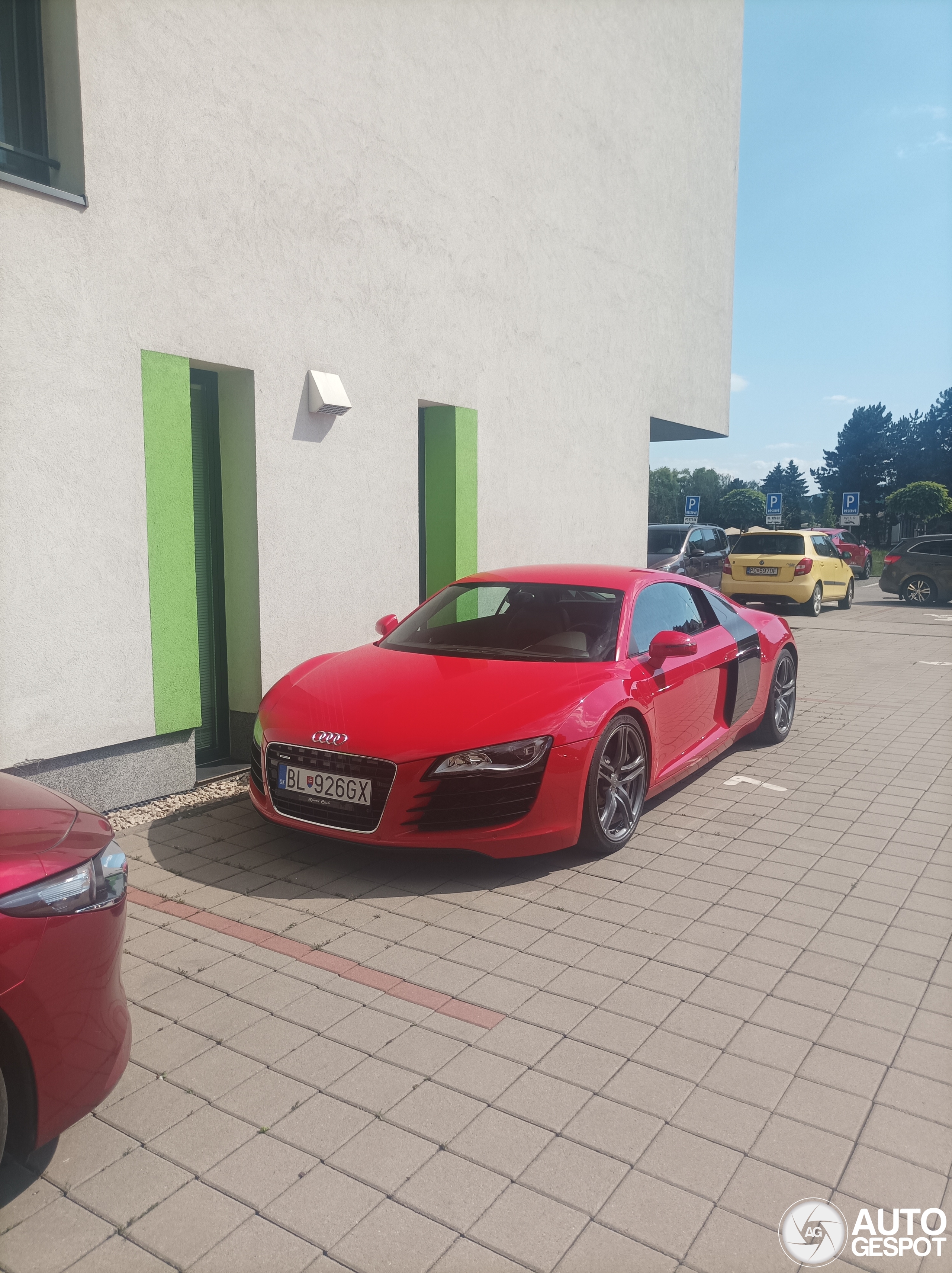 Audi R8