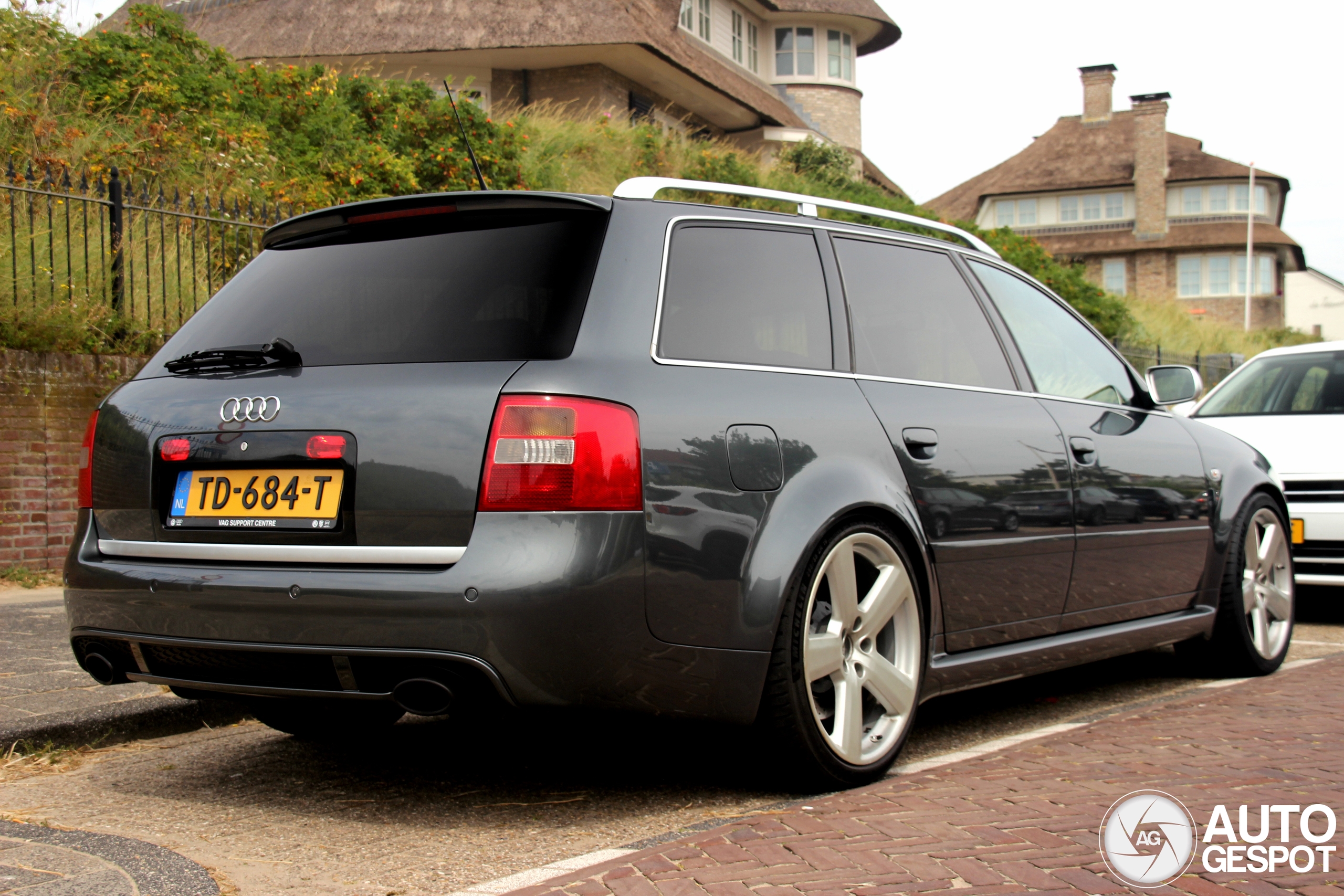 Audi RS6 Avant C5