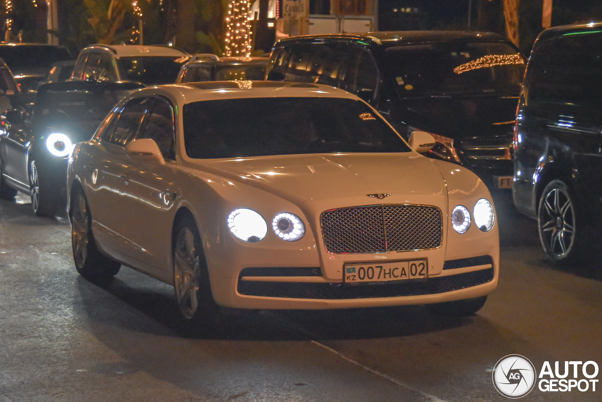 Bentley Flying Spur V8