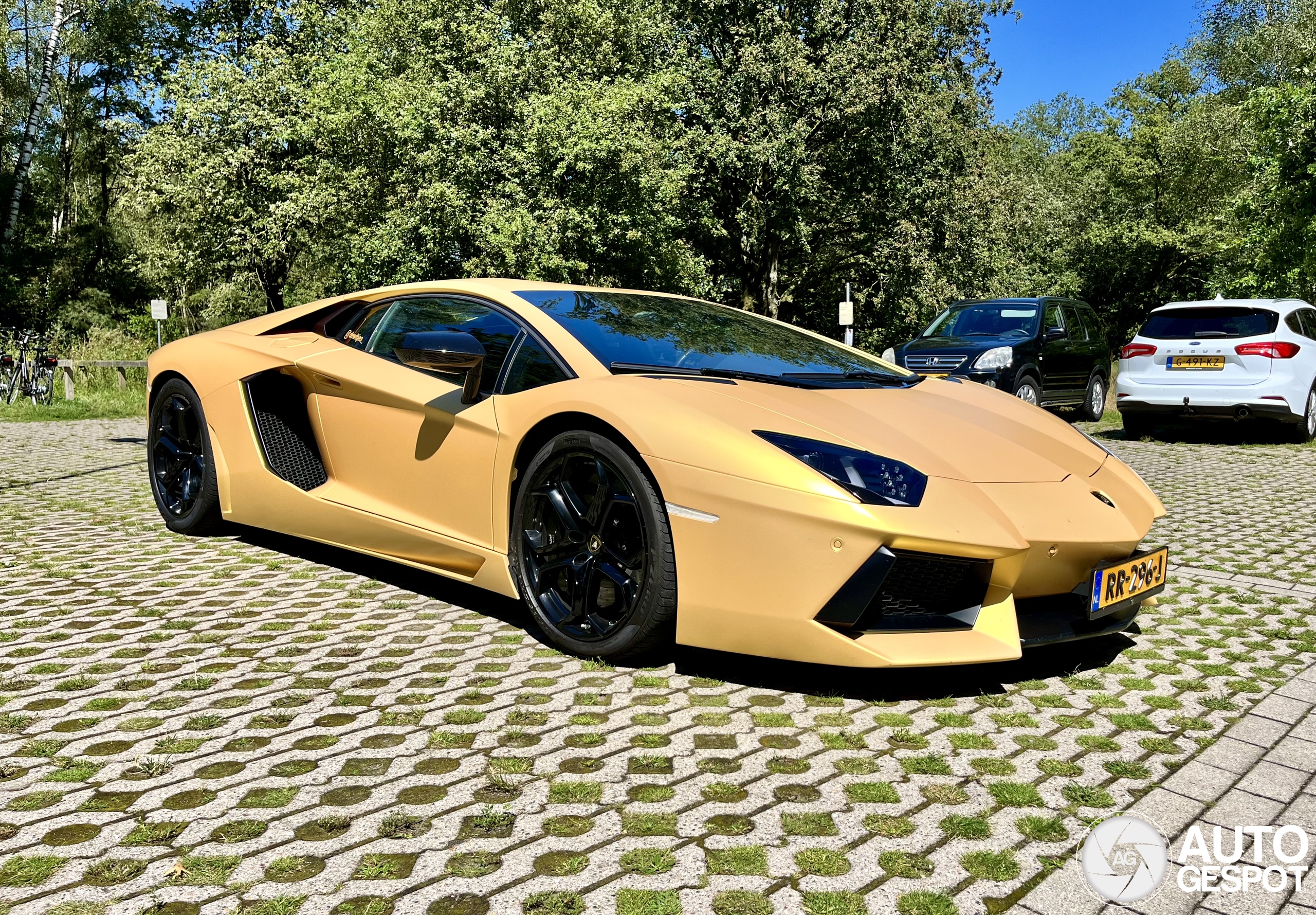 Lamborghini Aventador LP700-4