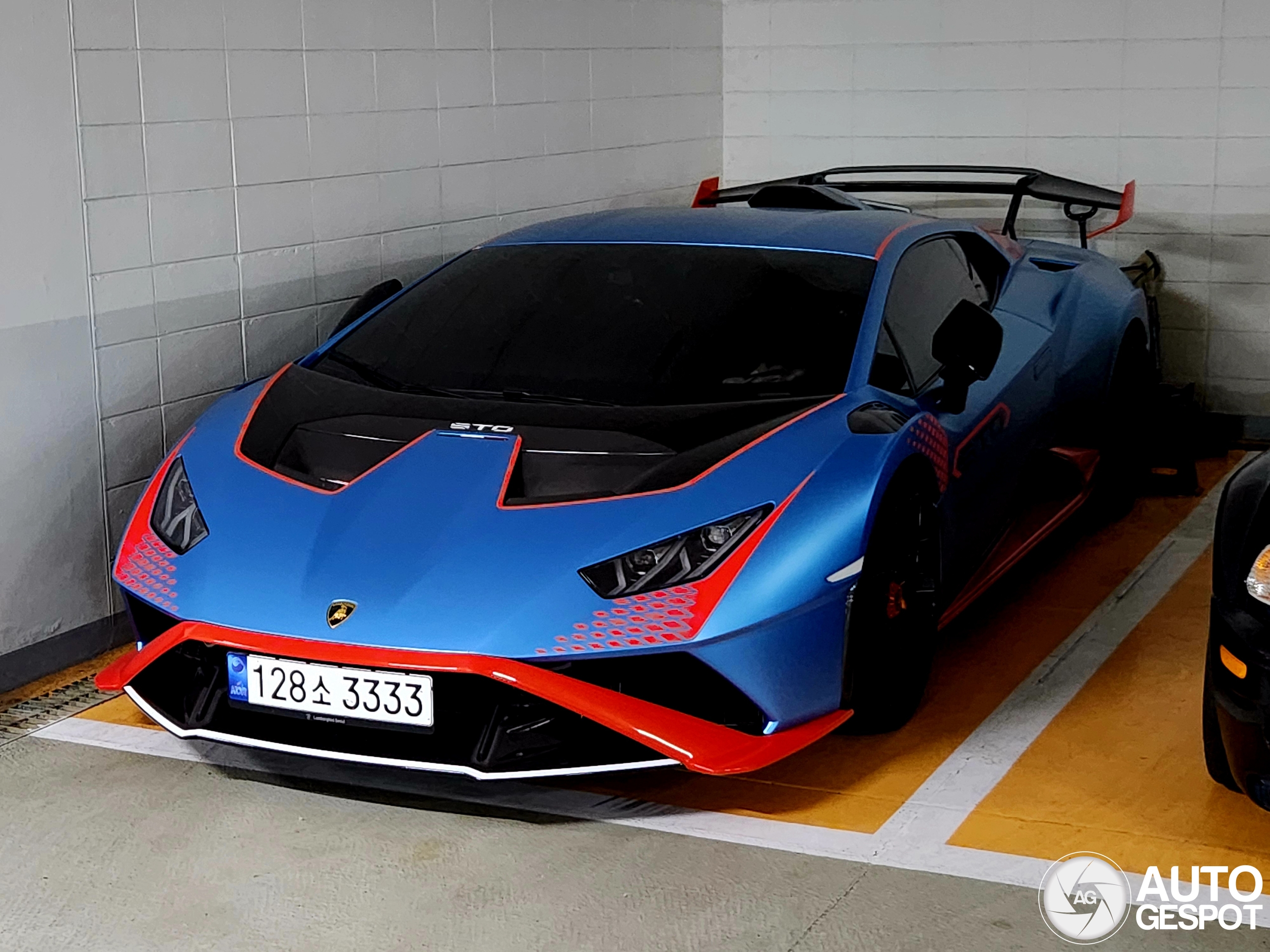 Lamborghini Huracán LP640-2 STO