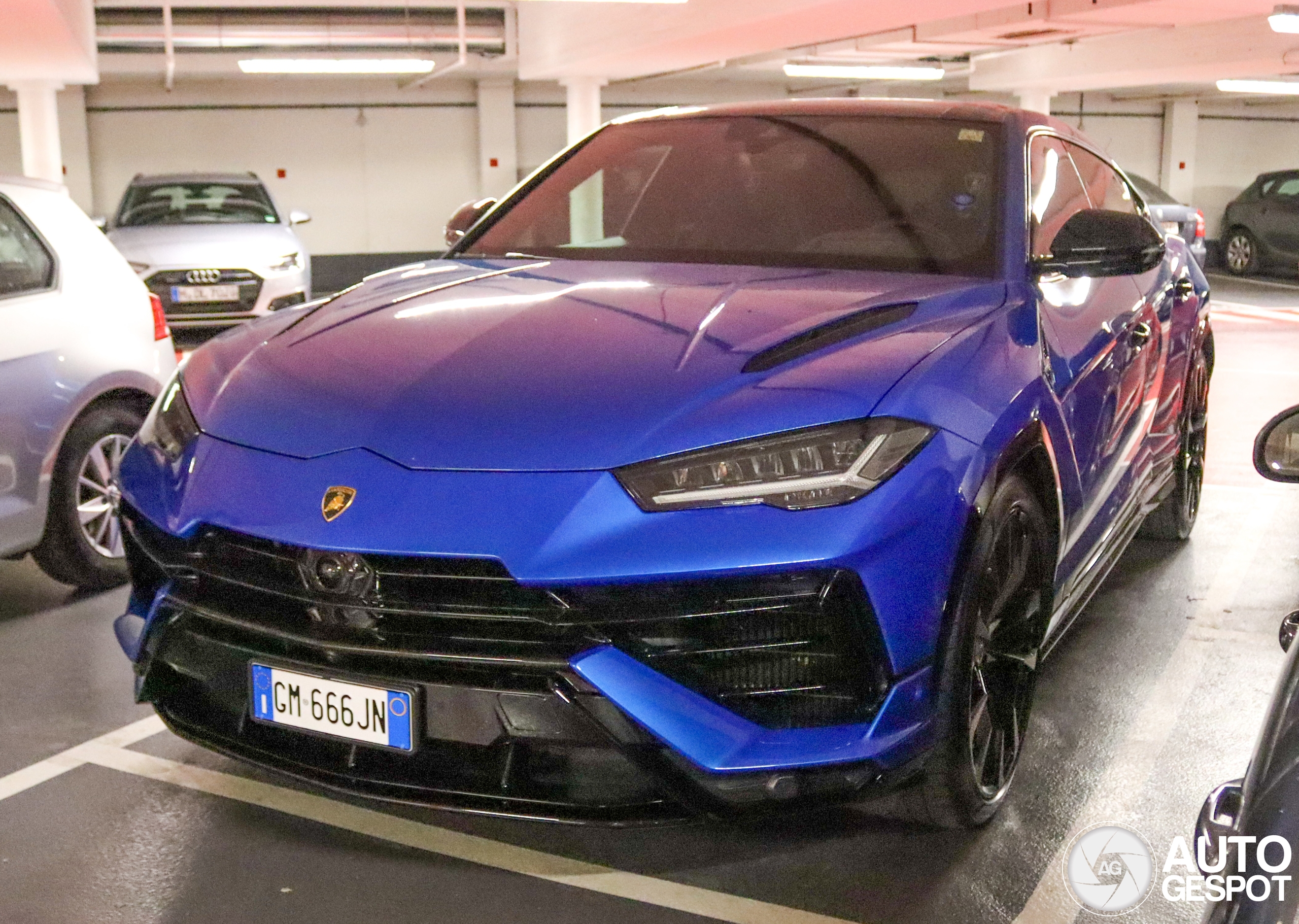 Lamborghini Urus S