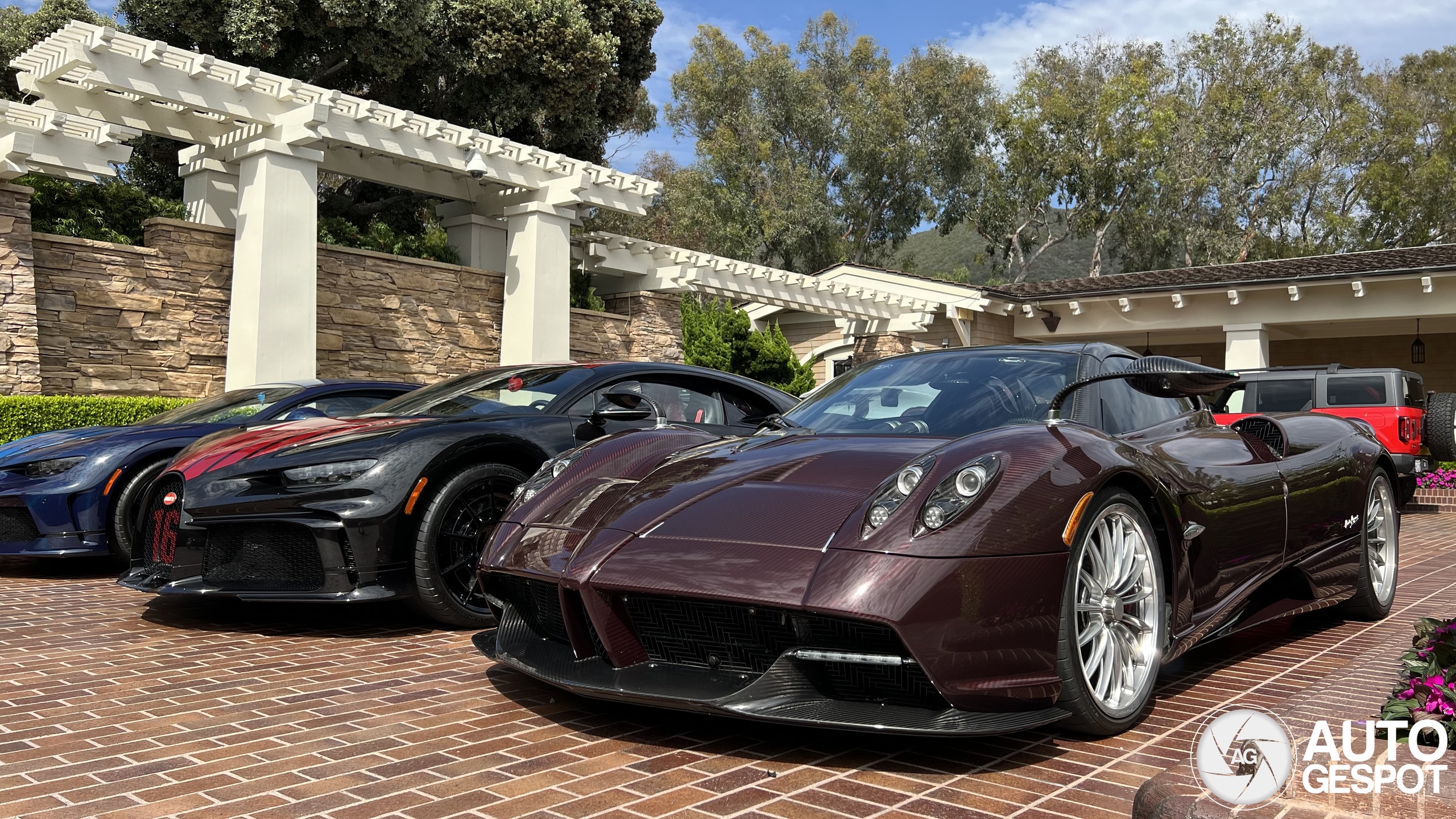 Pagani Huayra Roadster