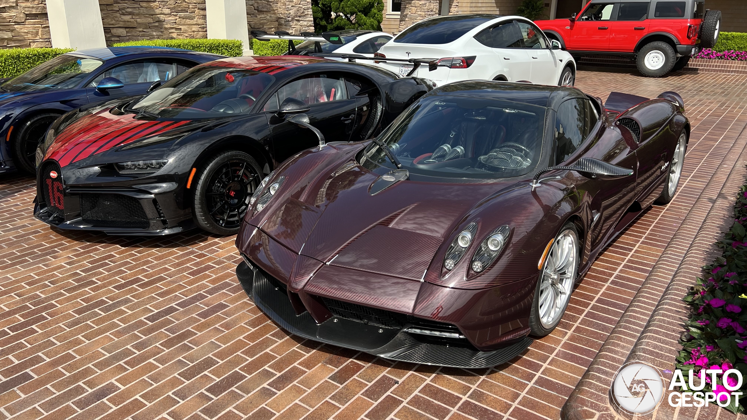Beverly Hills hypercar royalty: Featuring McLaren, Bugatti, and Pagani