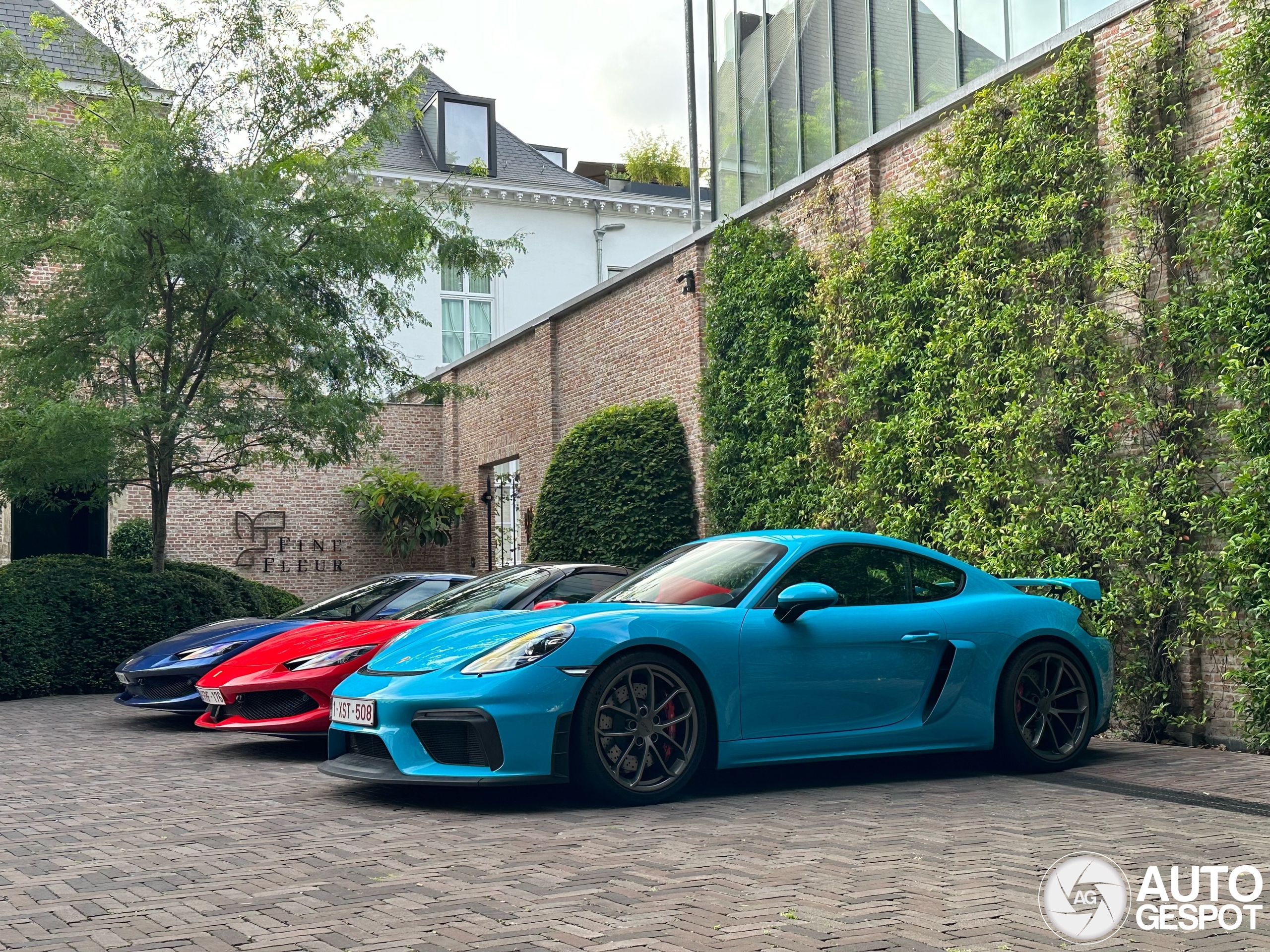 Porsche 718 Cayman GT4