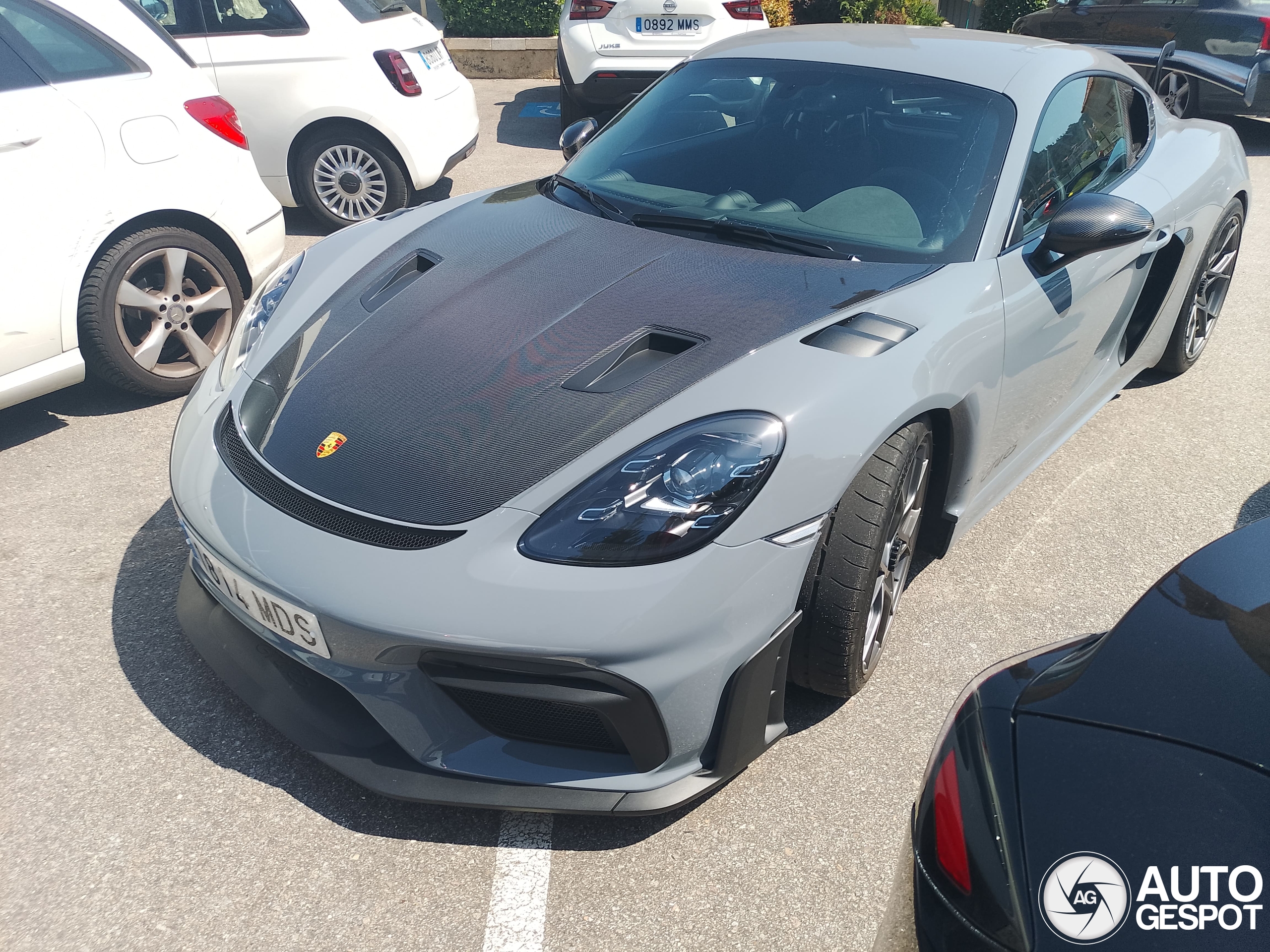 Porsche 718 Cayman GT4 RS Weissach Package