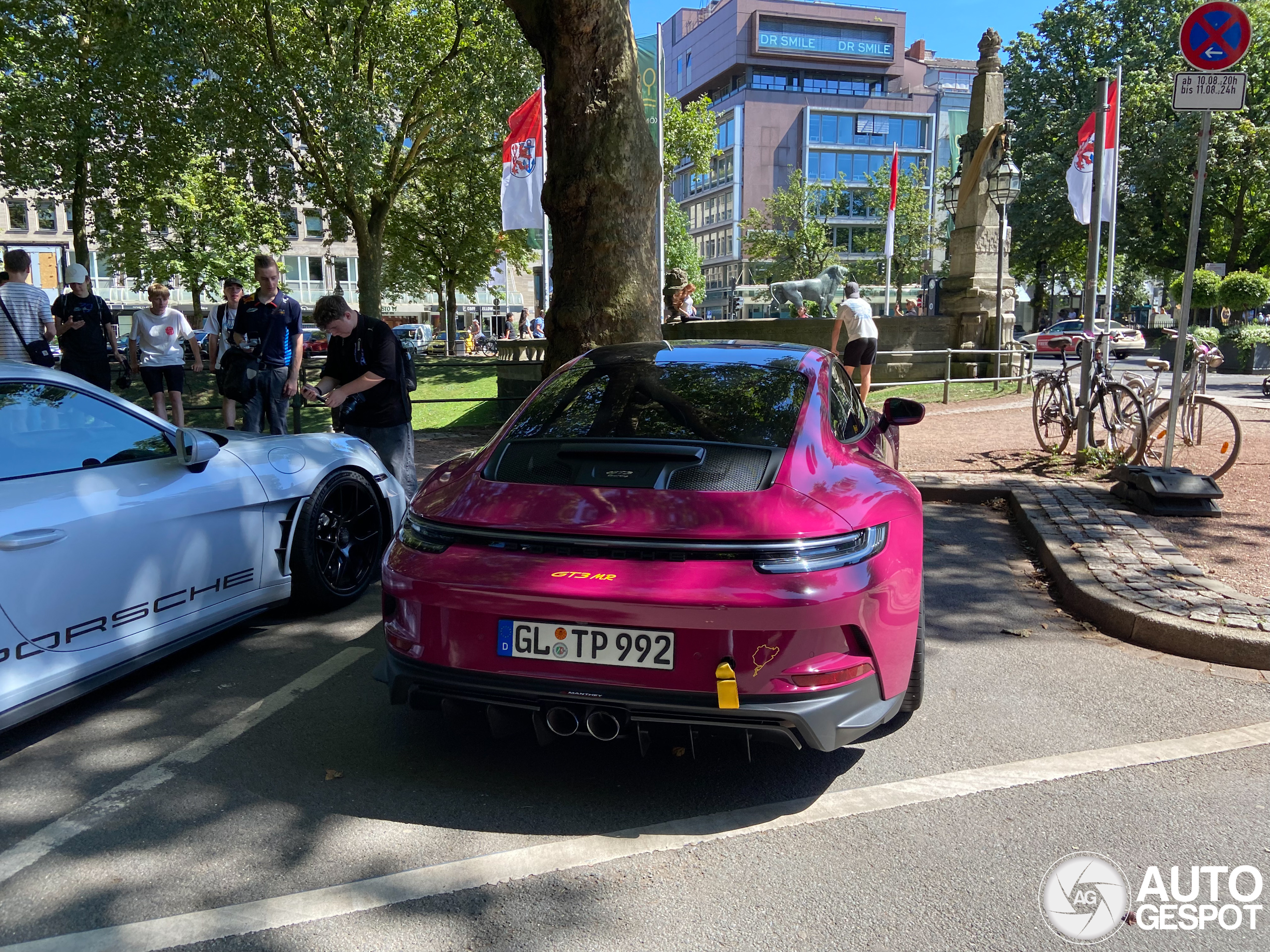 Porsche 992 GT3 Touring