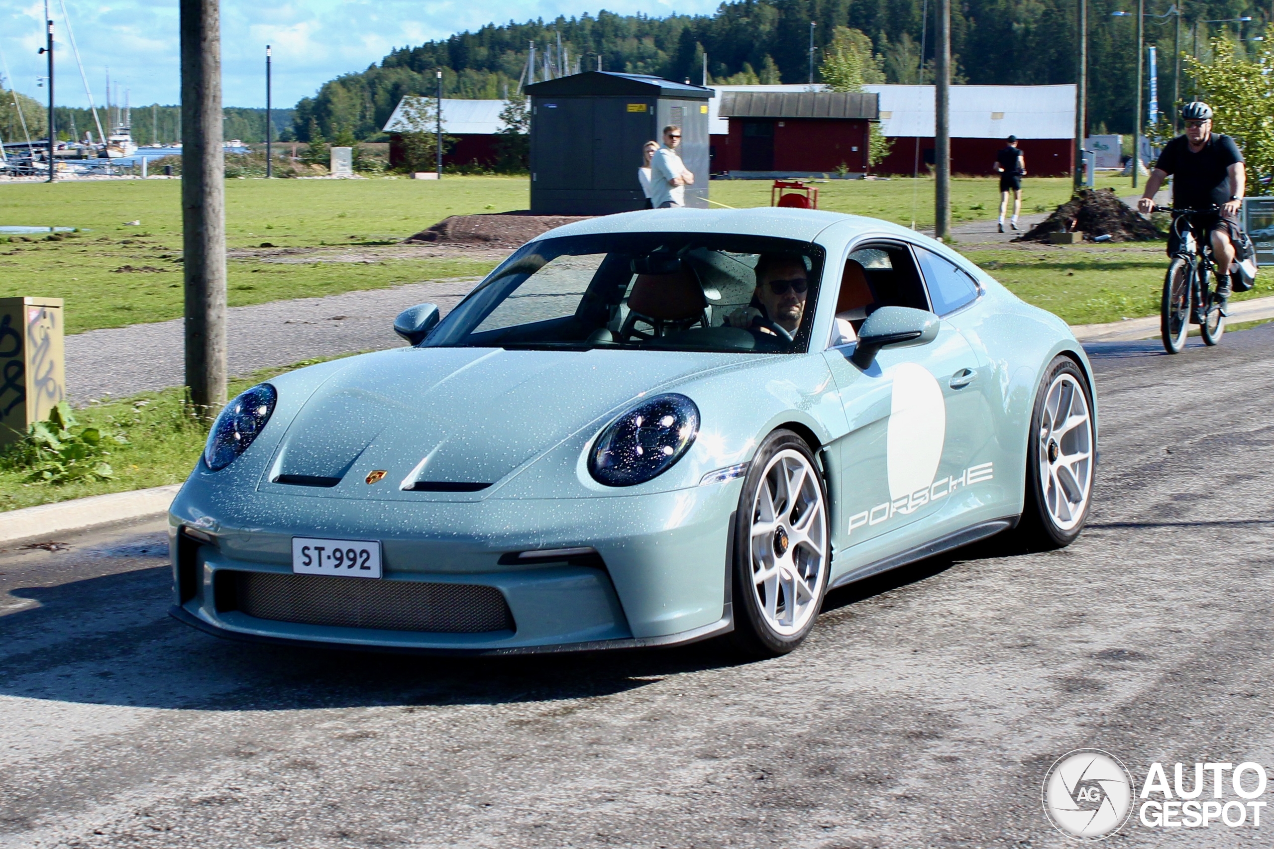 Porsche 992 S/T