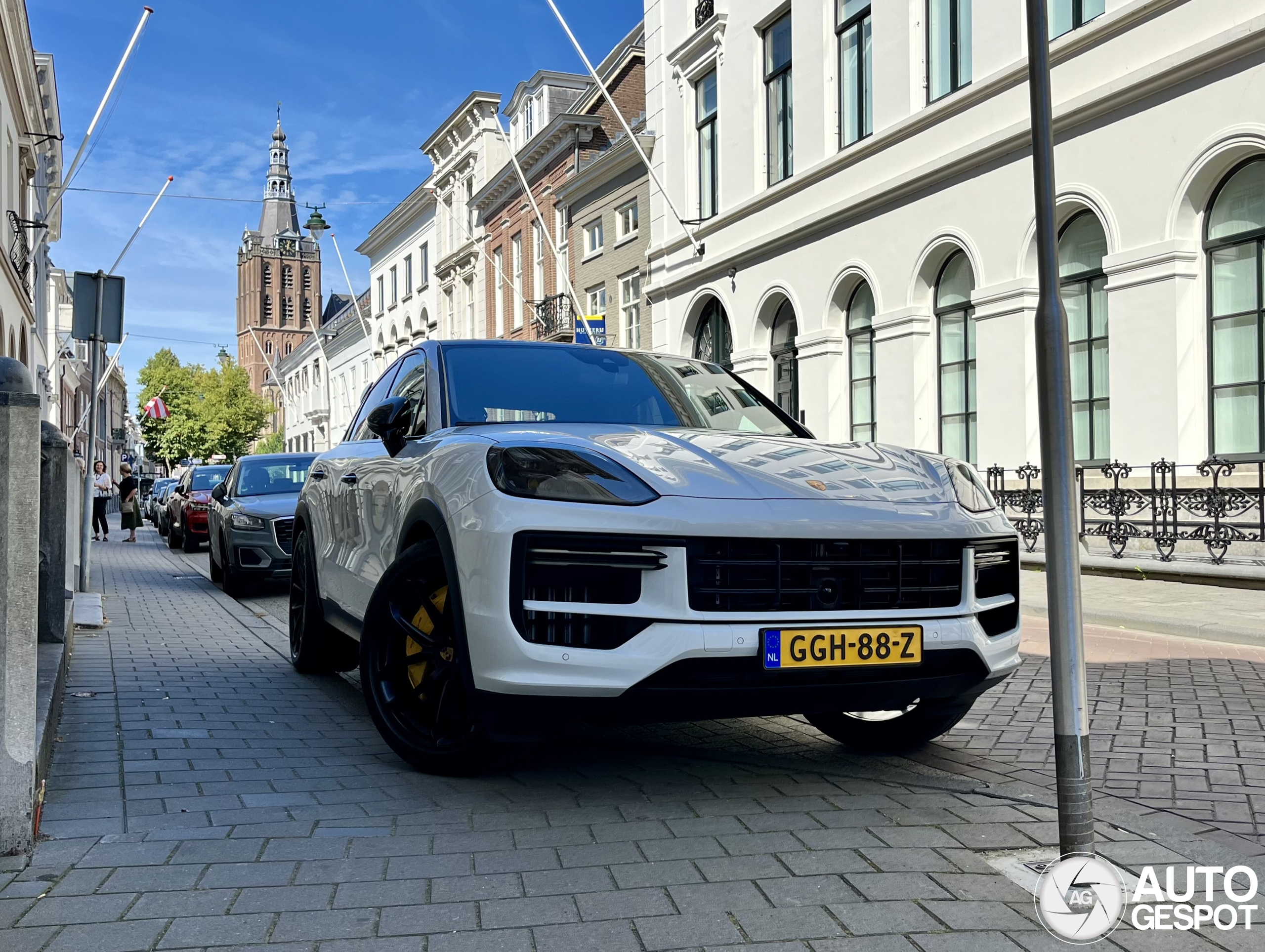 Porsche Cayenne Coupé Turbo E-Hybrid